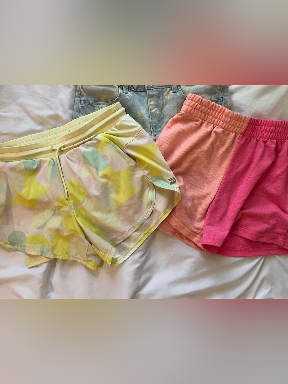 👱🏼‍♀️2 Pairs Multi-Color Girls Athletic Shorts - Yellow all in motion & Justice